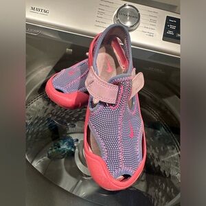 Girls Nike summer/water sandal